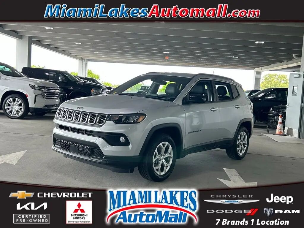 2024 Jeep Compass Latitude — photo 1 of 4