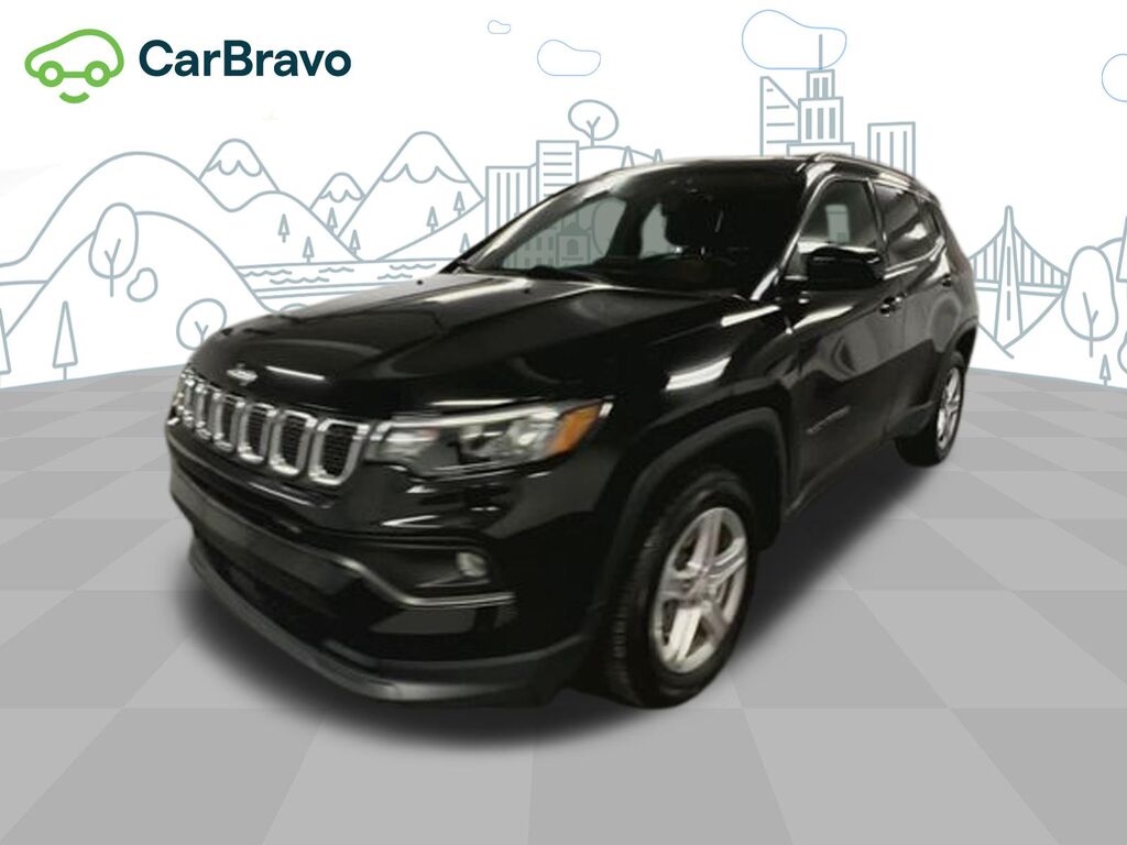 2024 Jeep Compass Latitude — photo 1 of 6