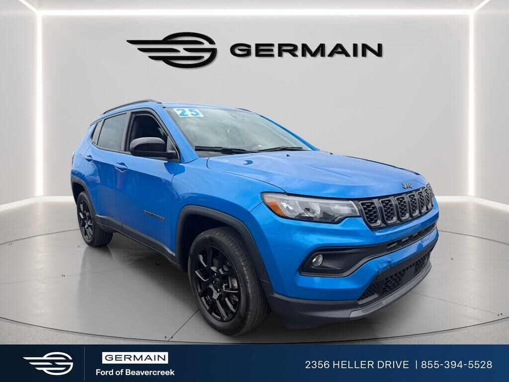 2025 Jeep Compass Latitude — photo 1 of 1