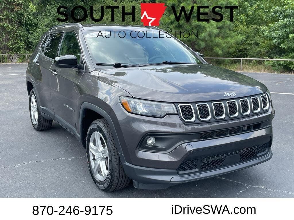 2024 Jeep Compass Latitude — photo 1 of 1
