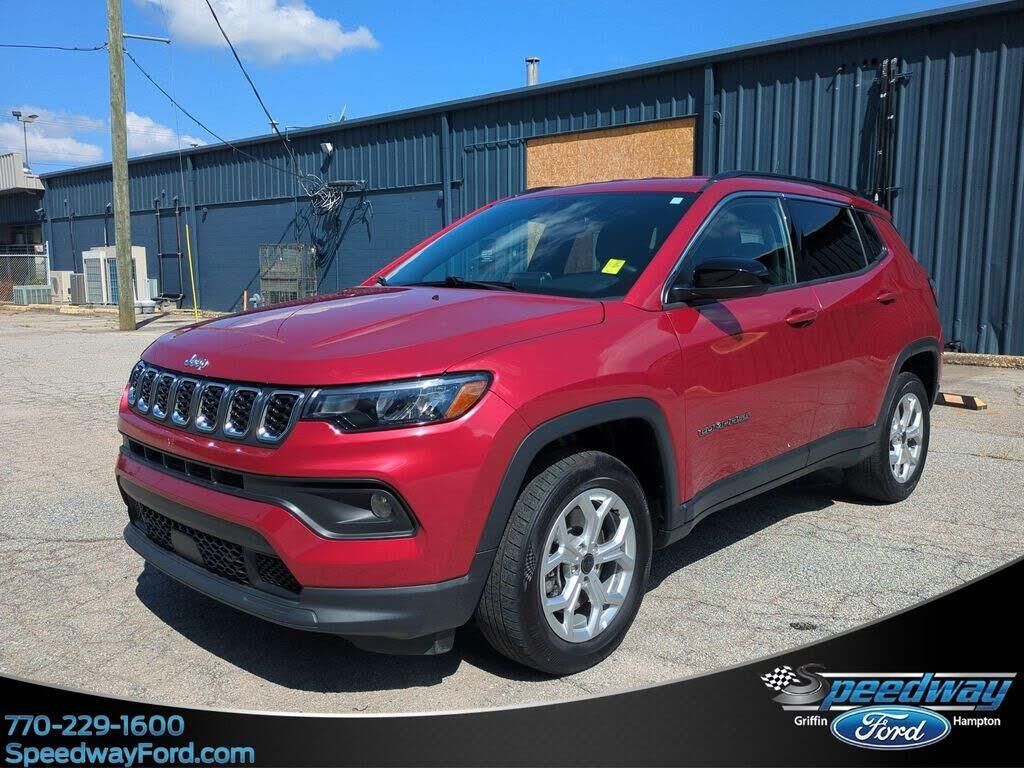 2025 Jeep Compass Latitude — photo 1 of 1