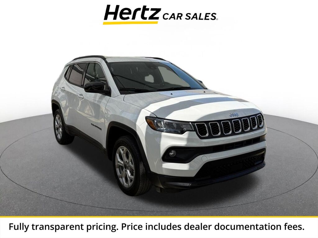 2025 Jeep Compass Latitude — photo 1 of 13