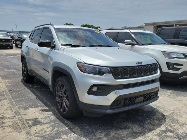 2026 Jeep Compass Latitude — photo 1 of 13