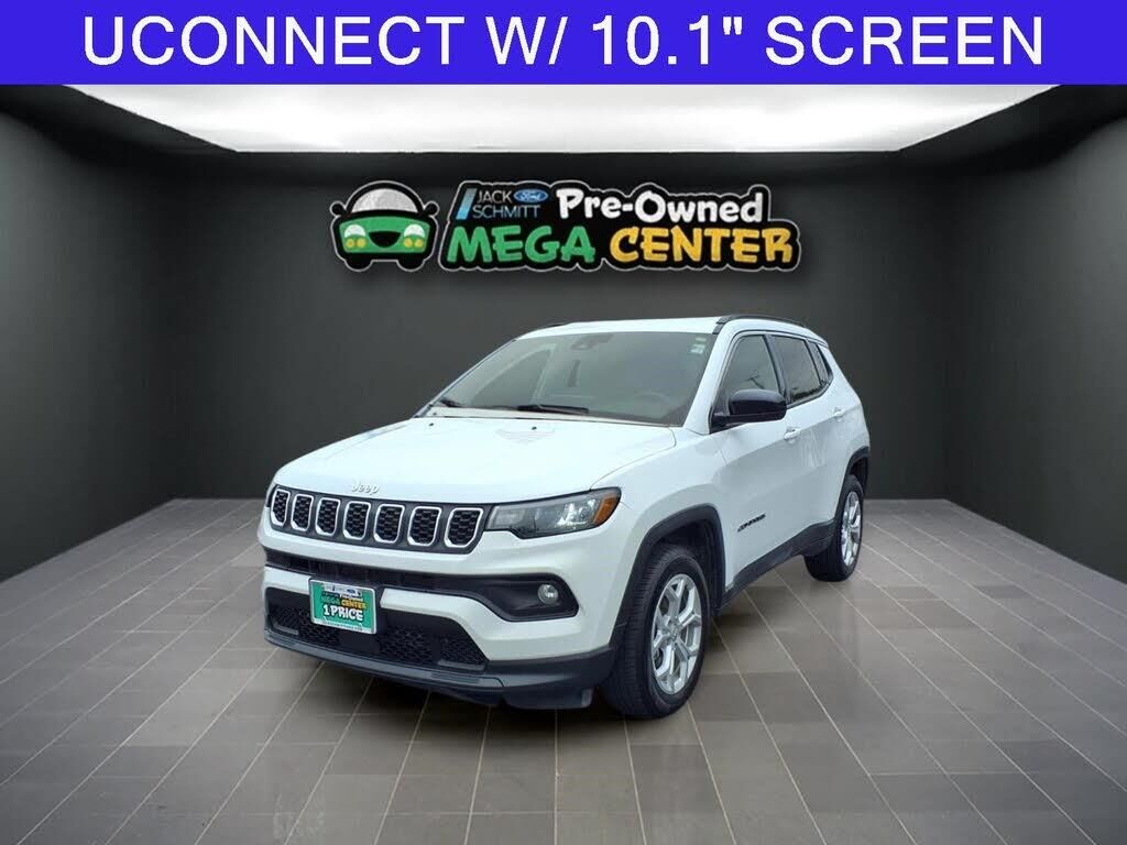 2024 Jeep Compass Latitude — photo 1 of 1