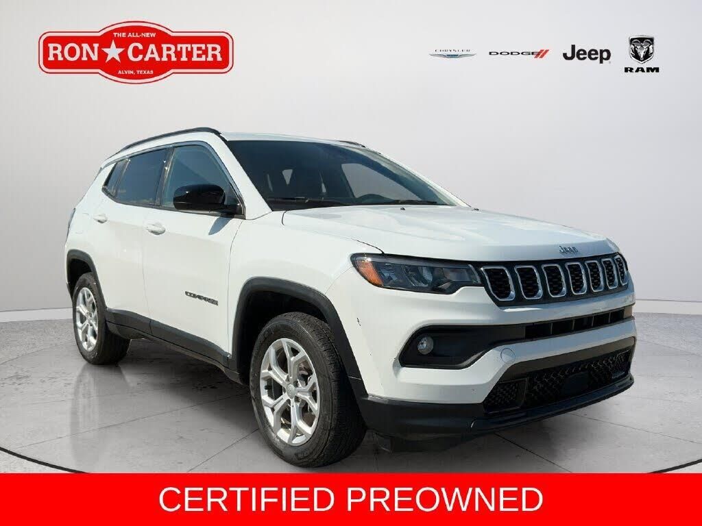 2024 Jeep Compass Latitude — photo 1 of 1