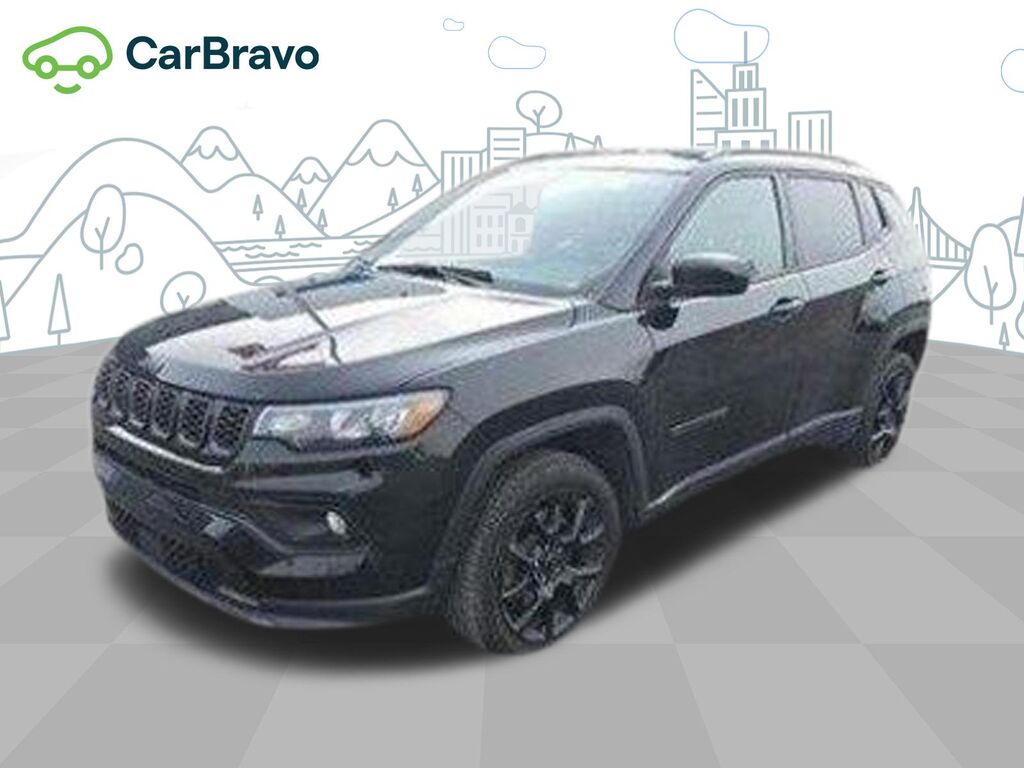 2025 Jeep Compass Latitude 4x4 — photo 1 of 6