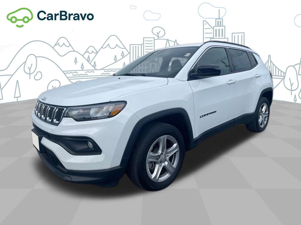 2023 Jeep Compass Latitude — photo 1 of 7
