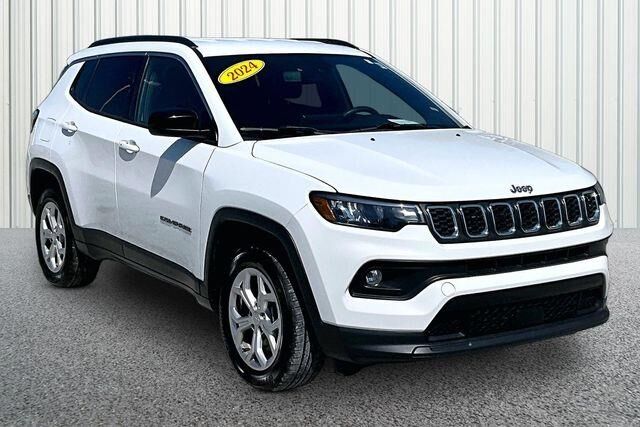 2024 Jeep Compass Latitude — photo 1 of 26