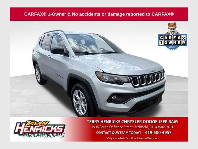 2024 Jeep Compass Latitude — photo 1 of 12