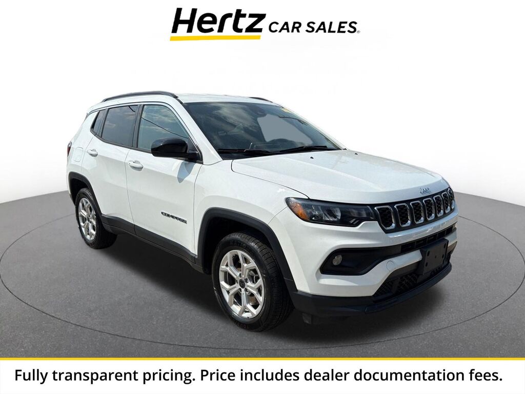 2025 Jeep Compass Latitude — photo 1 of 14