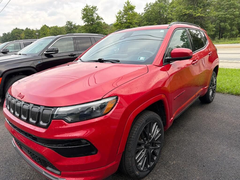 2022 Jeep Compass Limited — photo 1 of 1