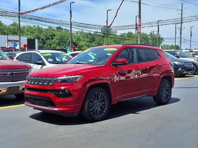 2022 Jeep Compass Limited — photo 1 of 26