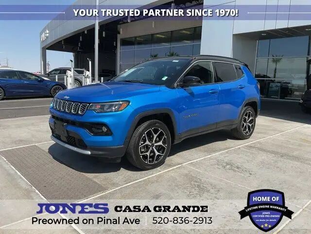 2025 Jeep Compass Limited — photo 1 of 13