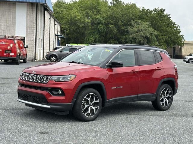 2025 Jeep Compass Limited — photo 1 of 13
