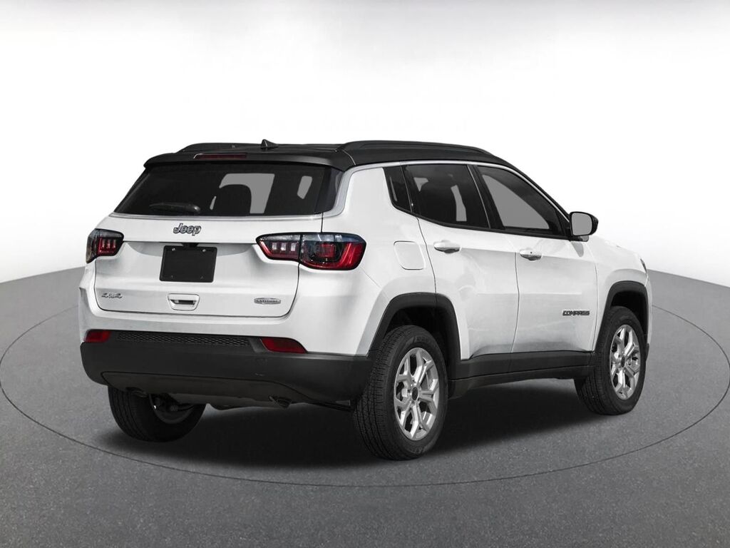 2025 Jeep Compass Limited — photo 1 of 1