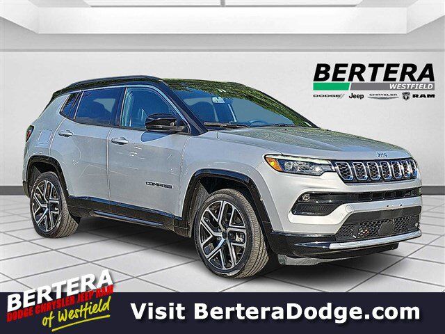 2025 Jeep Compass Limited — photo 1 of 13