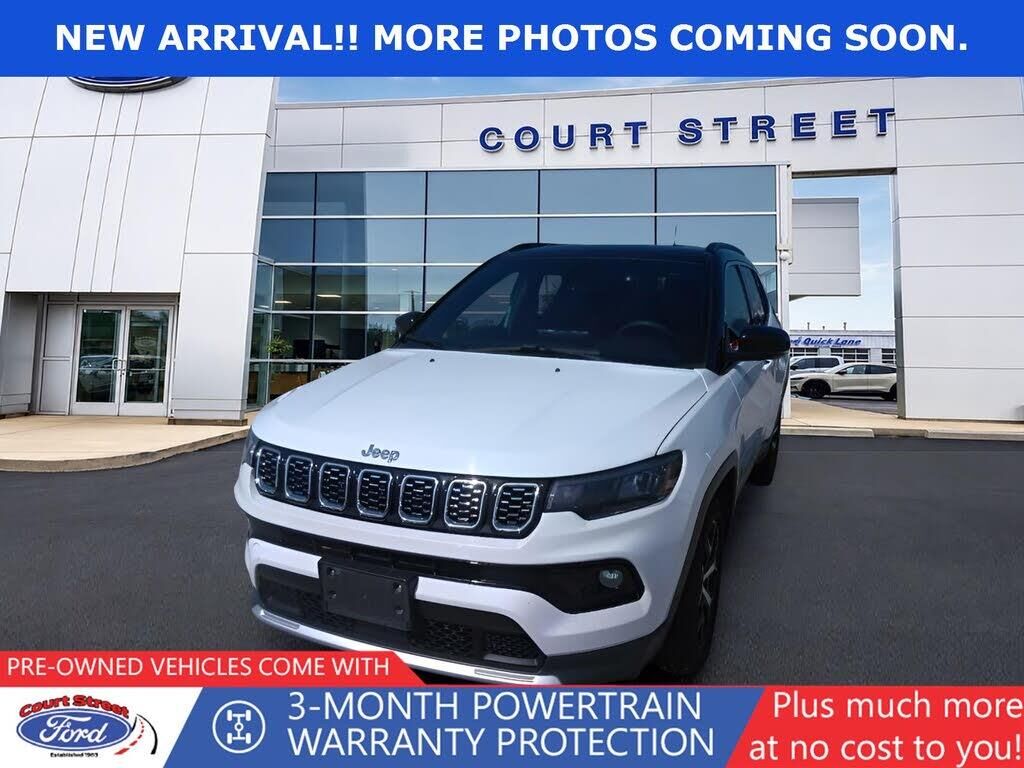 2024 Jeep Compass Limited — photo 1 of 15