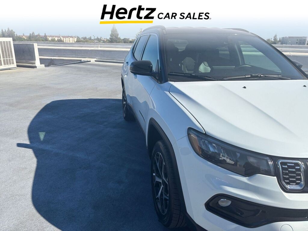 2025 Jeep Compass Limited — photo 1 of 13