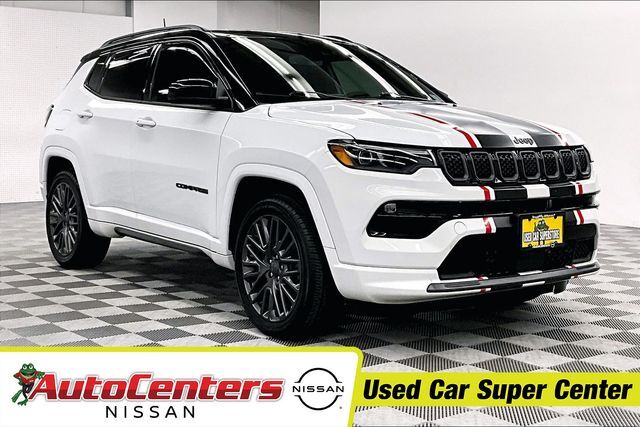 2023 Jeep Compass High Altitude — photo 1 of 12