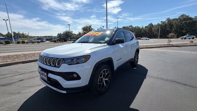 2024 Jeep Compass Limited — photo 1 of 13