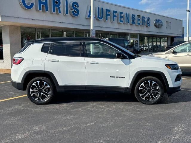 2023 Jeep Compass Limited — photo 1 of 13