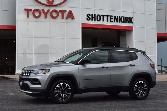 2023 Jeep Compass Limited — photo 1 of 13