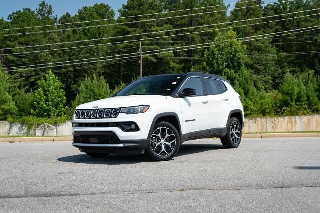 2024 Jeep Compass Limited — photo 1 of 13