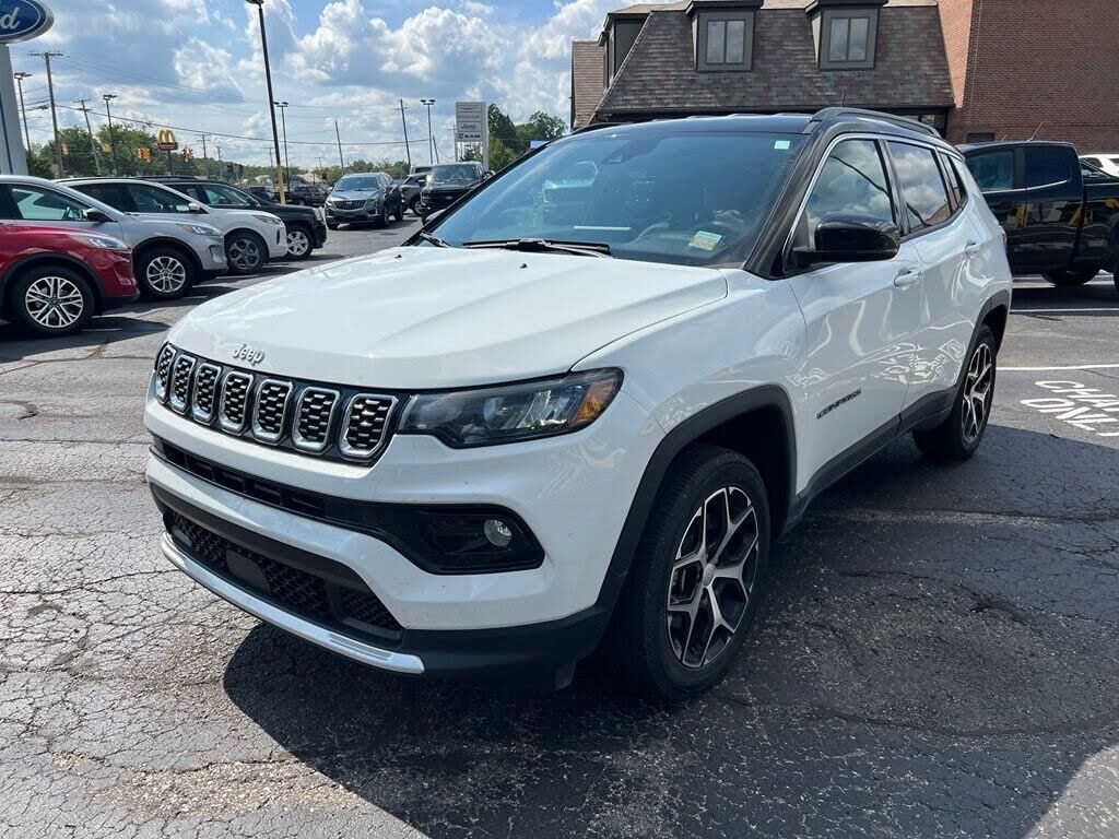2024 Jeep Compass Limited — photo 1 of 2