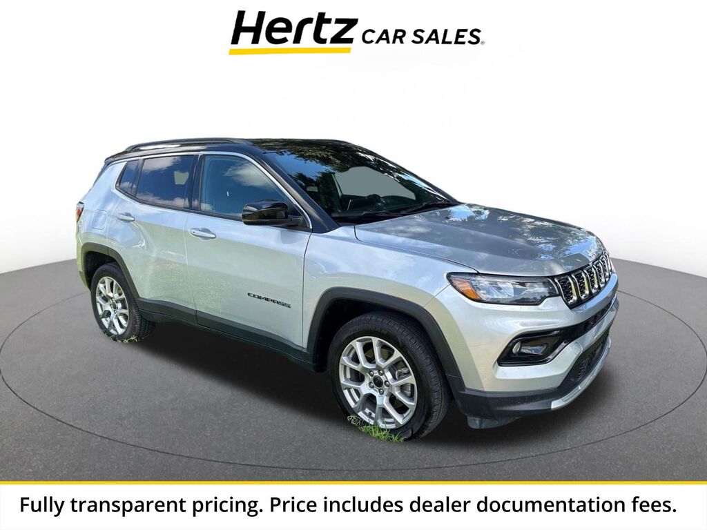 2025 Jeep Compass Limited — photo 1 of 11