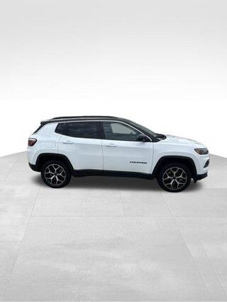 2025 Jeep Compass Limited — photo 1 of 26