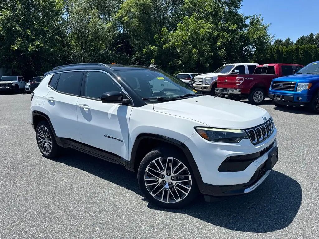 2023 Jeep Compass Limited — photo 1 of 26