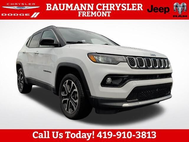 2023 Jeep Compass Limited — photo 1 of 13