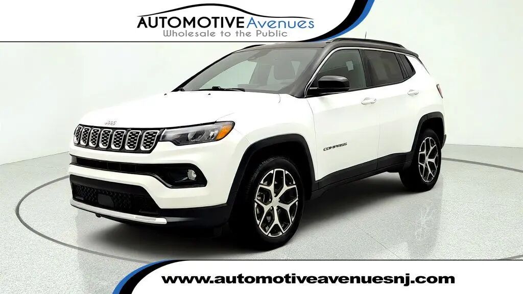 2024 Jeep Compass Limited — photo 1 of 13