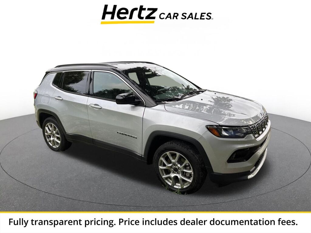 2025 Jeep Compass Limited — photo 1 of 13