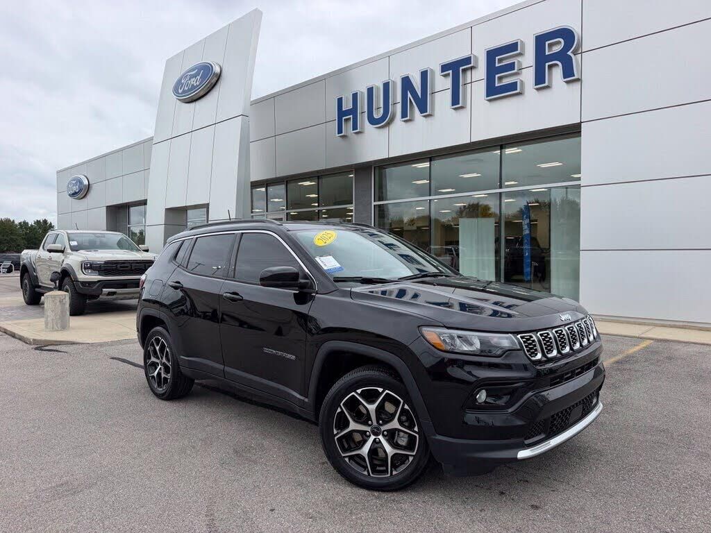 2025 Jeep Compass Limited — photo 1 of 1