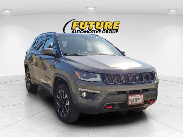 2021 Jeep Compass Trailhawk — photo 1 of 6