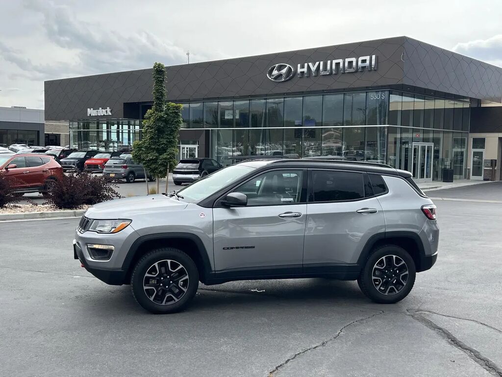2019 Jeep Compass Trailhawk — photo 1 of 26
