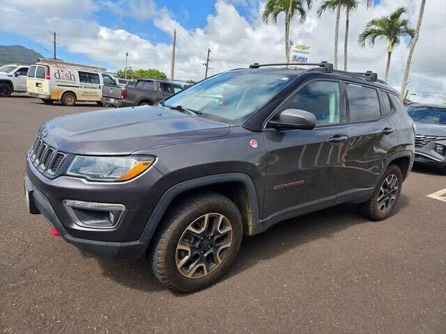 2020 Jeep Compass Trailhawk — photo 1 of 3