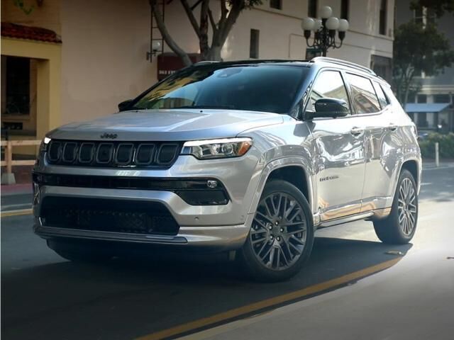 2022 Jeep Compass Trailhawk — photo 1 of 26