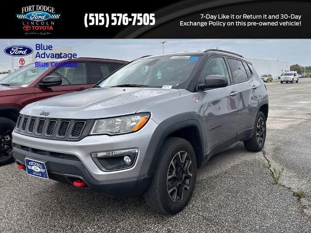 2020 Jeep Compass Trailhawk — photo 1 of 1