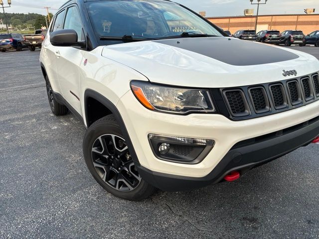 2020 Jeep Compass Trailhawk — photo 1 of 4