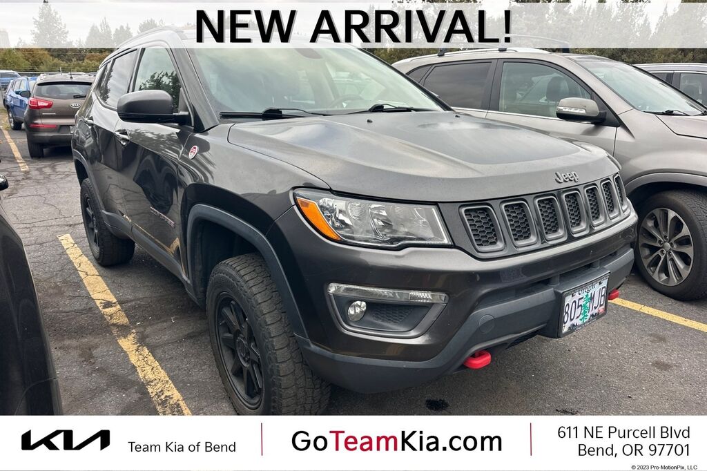 2017 Jeep Compass Trailhawk — photo 1 of 4