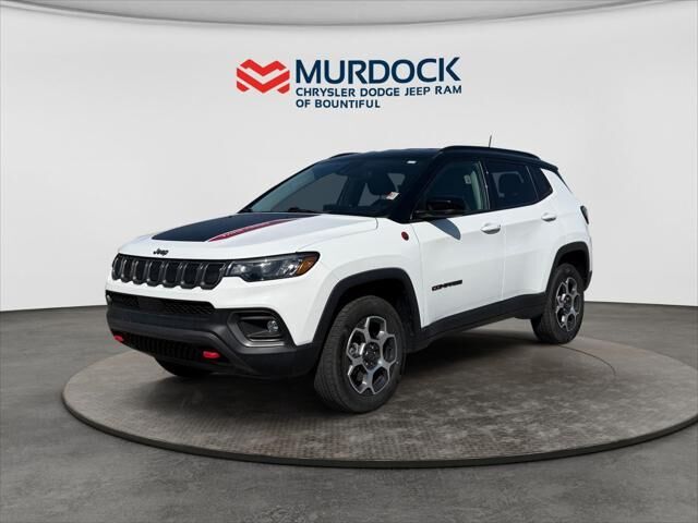 2022 Jeep Compass Trailhawk — photo 1 of 26