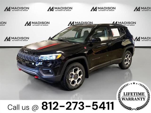 2022 Jeep Compass Trailhawk — photo 1 of 13