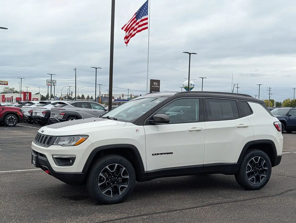 2019 Jeep Compass Trailhawk — photo 1 of 13