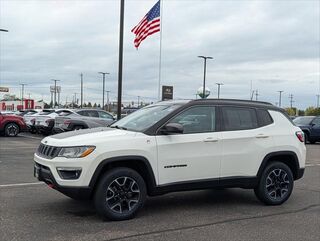 2019 Jeep Compass Trailhawk — photo 1 of 13
