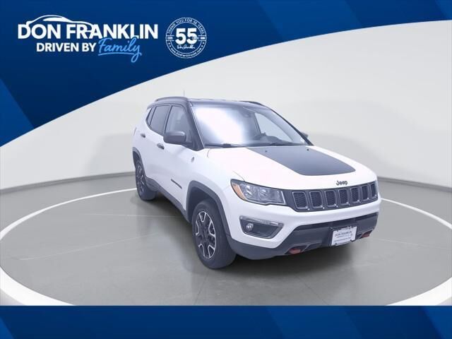 2021 Jeep Compass Trailhawk — photo 1 of 8
