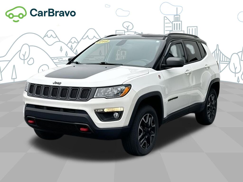 2019 Jeep Compass Trailhawk 4x4 — photo 1 of 6