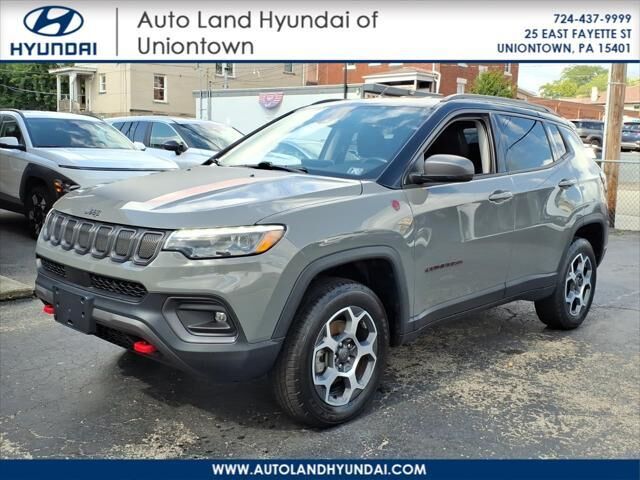 2022 Jeep Compass Trailhawk — photo 1 of 13