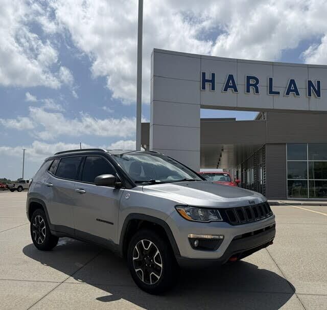 2020 Jeep Compass Trailhawk — photo 1 of 2